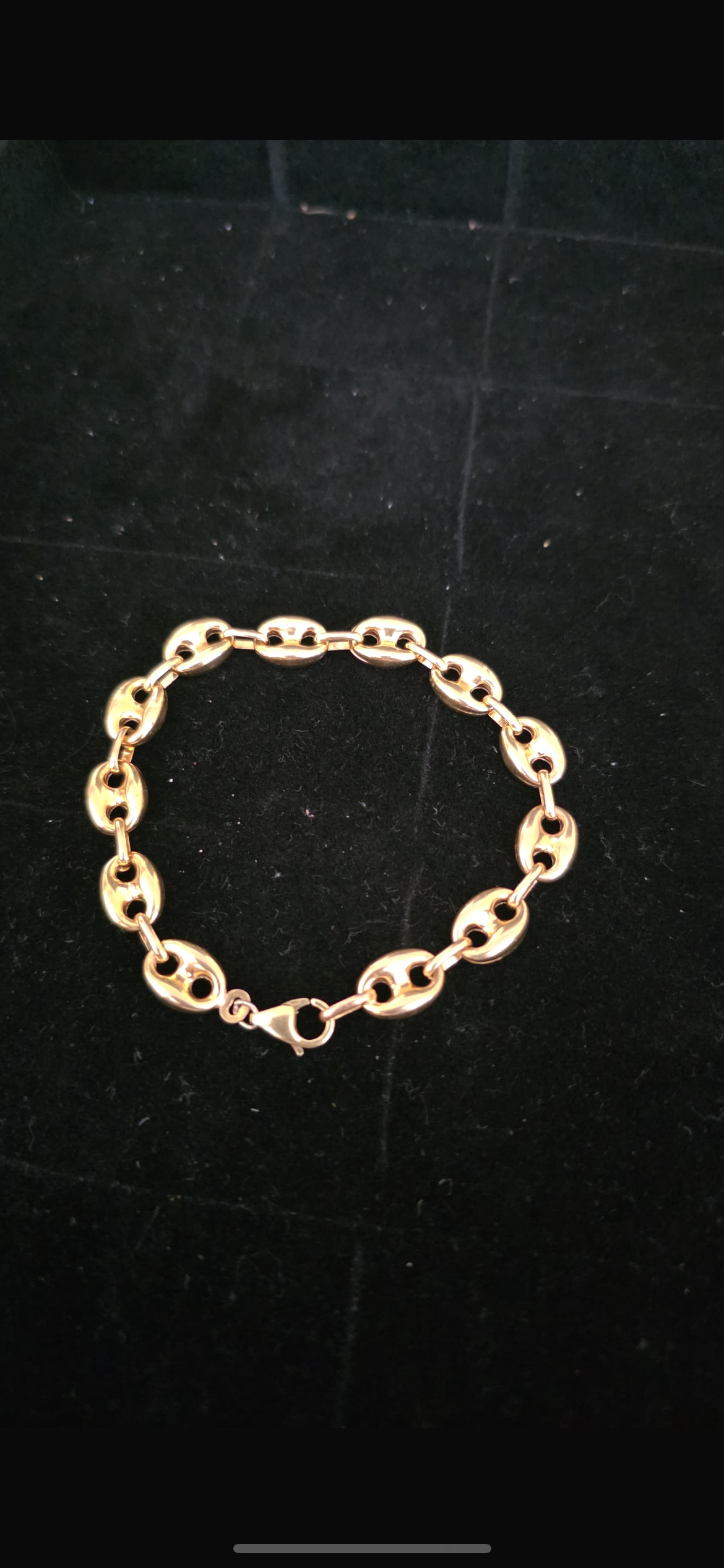 “Luxurious 10K Gold Gucci Bracelet – Iconic Style & Timeless Elegance”