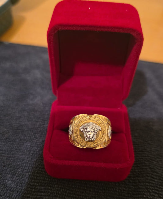Anillo Versace